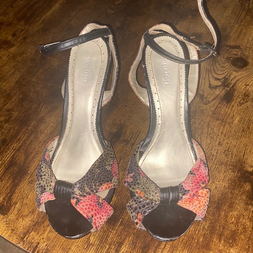 Sandal heels